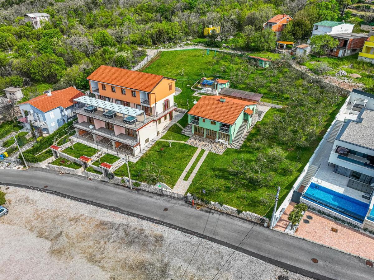 Apartments Francoise Цриквениця Екстер'єр фото