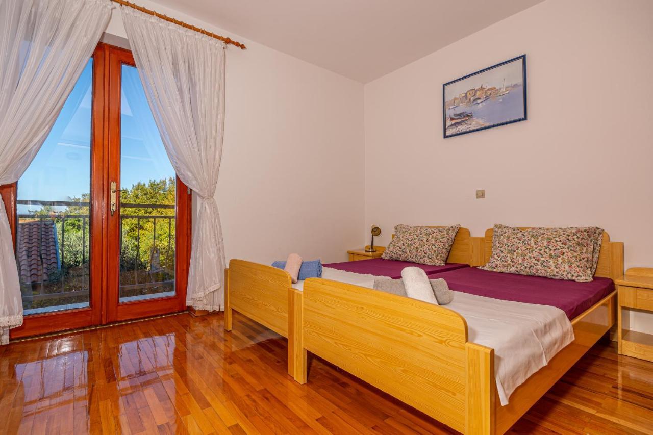 Apartments Francoise Цриквениця Екстер'єр фото
