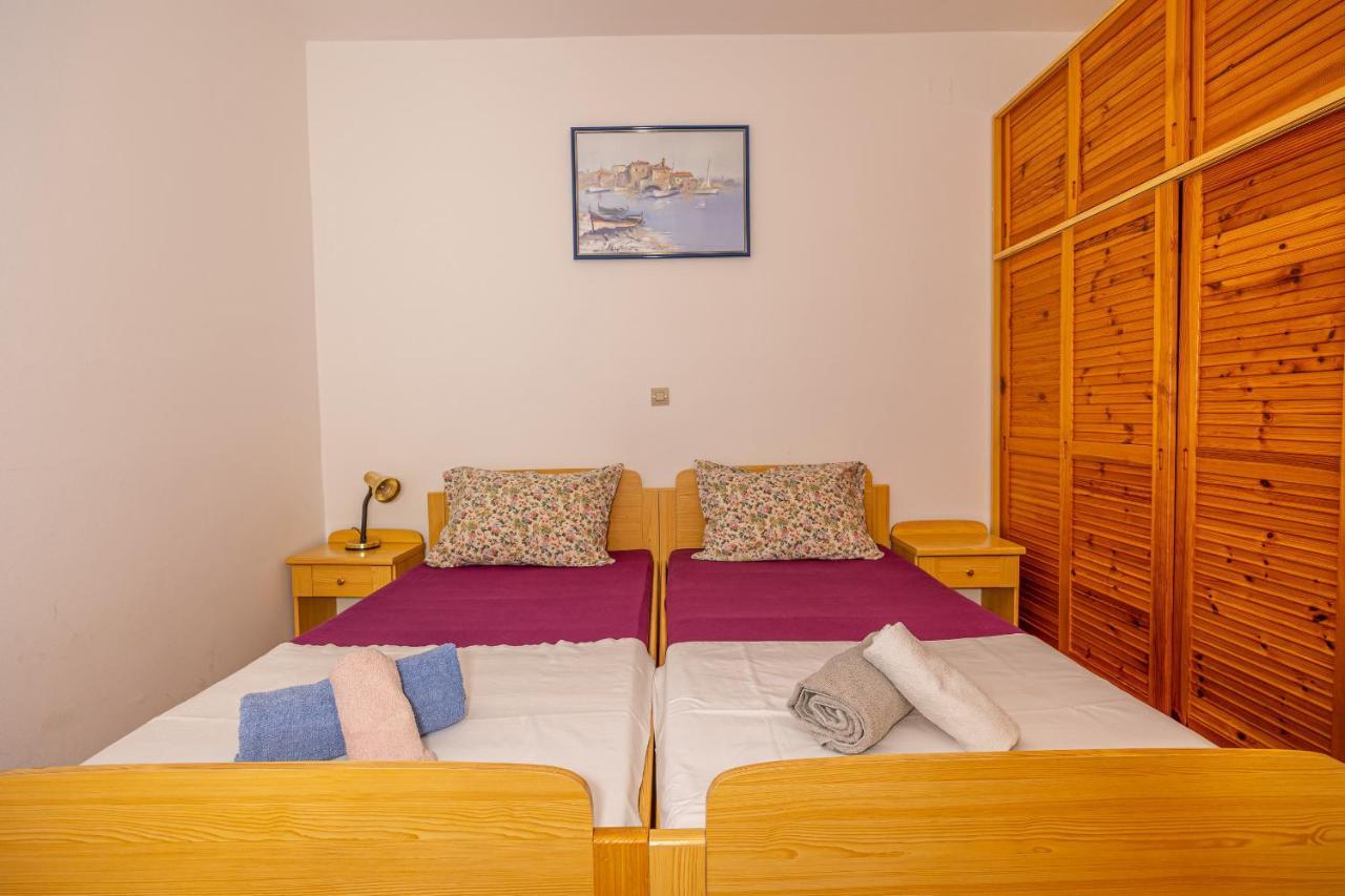 Apartments Francoise Цриквениця Екстер'єр фото