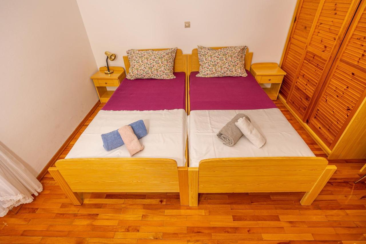 Apartments Francoise Цриквениця Екстер'єр фото